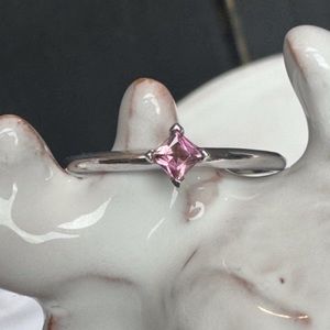 Princess With A Twist Pink Tourmaline Ring 10K NWOT